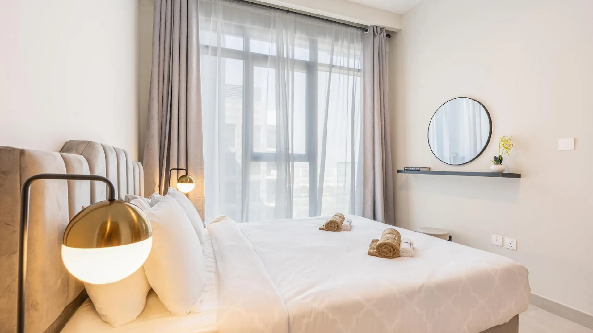 Bright & Modern Home With Burj Khalifa Views Dubai United Arab Emirates